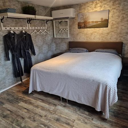 Bed & Budget Mackenzieplaats Wilp Exterior foto