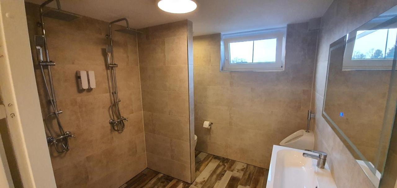 Bed & Budget Mackenzieplaats Wilp Exterior foto