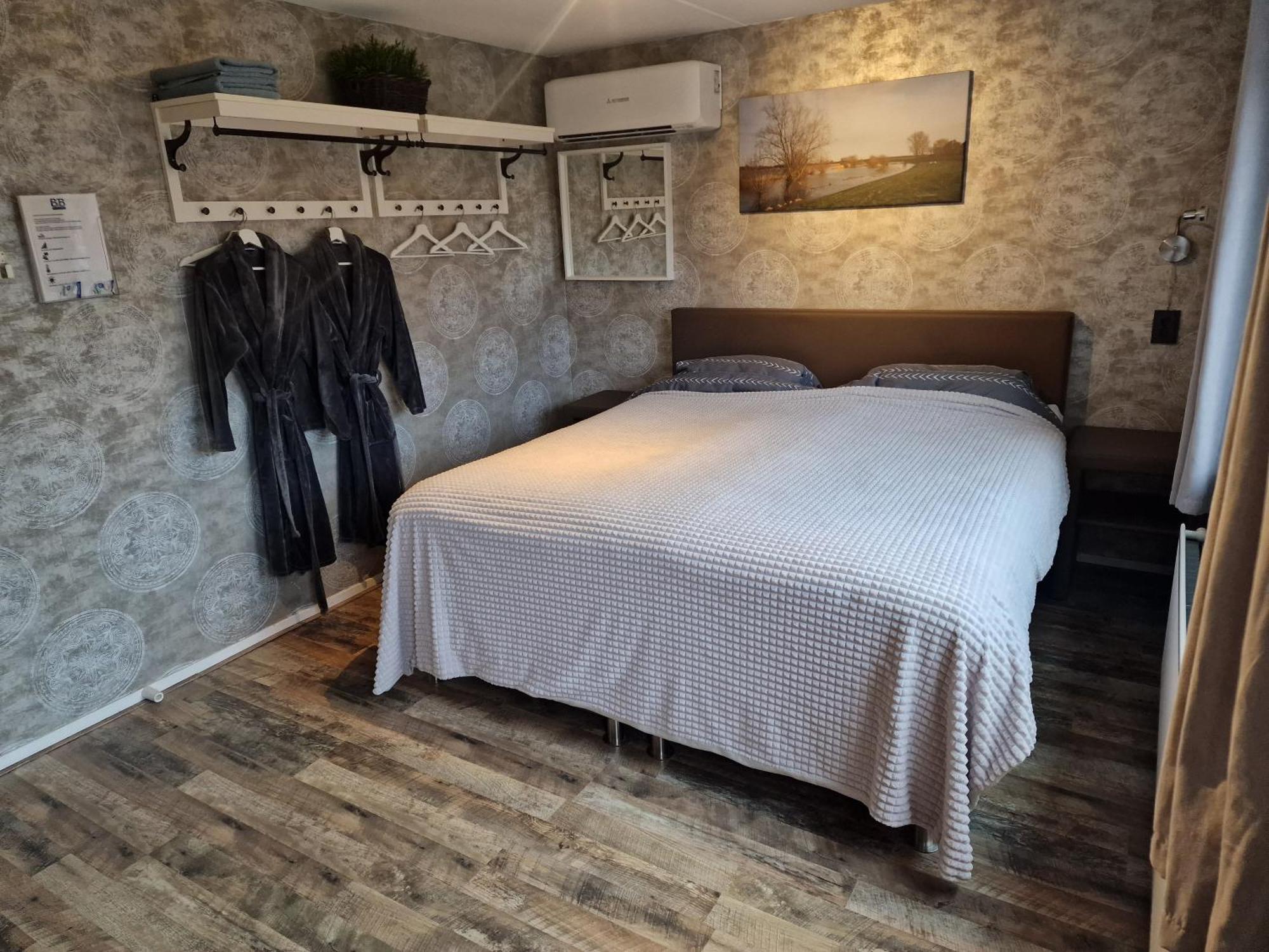 Bed & Budget Mackenzieplaats Wilp Exterior foto
