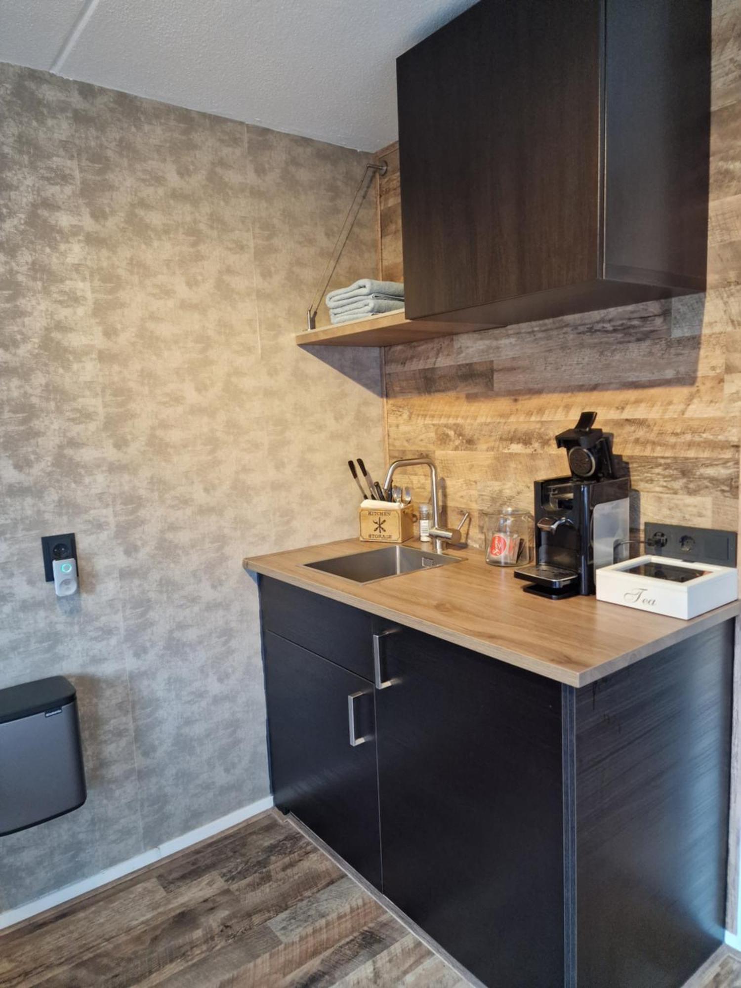 Bed & Budget Mackenzieplaats Wilp Exterior foto